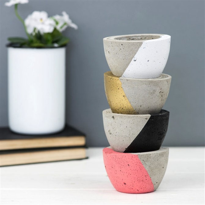 Housewarming Gift Ideas - Geometric Concrete Planter